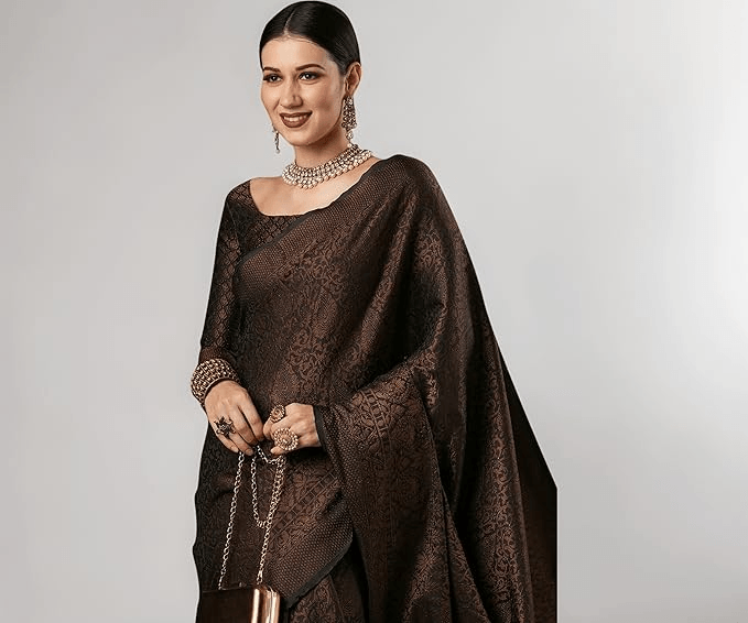 Women's Kanjivaram Silk Saree With Unstitched Blouse Piece